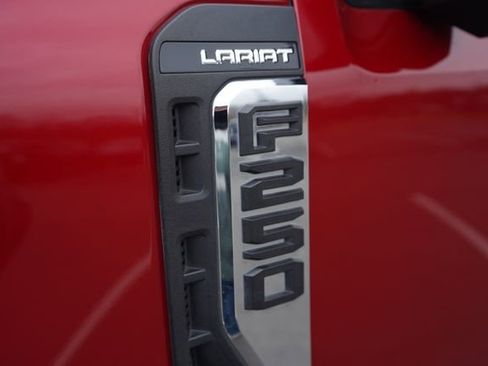 Used 2023 Ford F250 Lariat w/ Chrome Package image 36