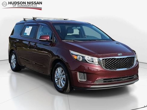 Used 2016 Kia Sedona LX w/ LX Essentials Premium Package FWD image 1