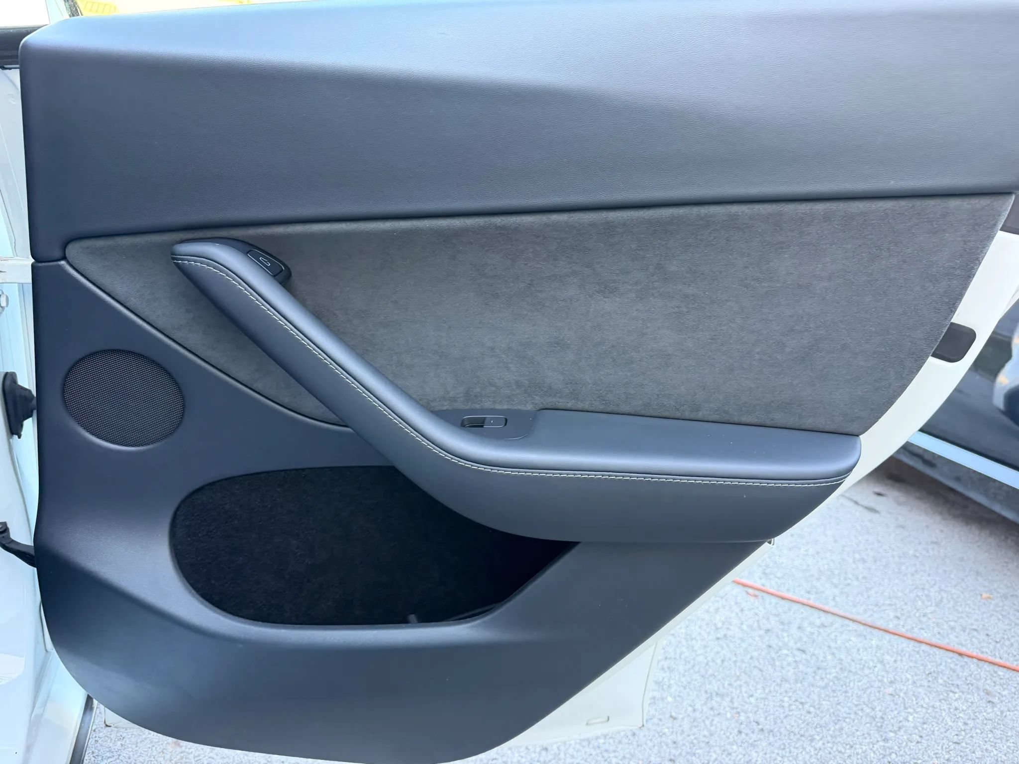 Used 2022 Tesla Model Y Long Range AWD/4WD image 29