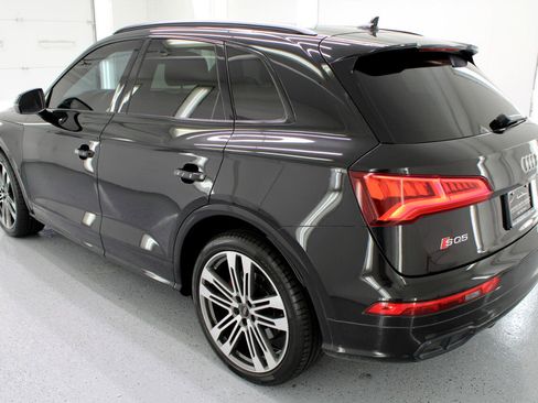 Used 2019 Audi SQ5 Premium Plus w/ Premium Plus Package image 6