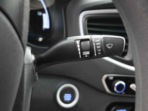 Used 2018 Hyundai Ioniq Blue image 16