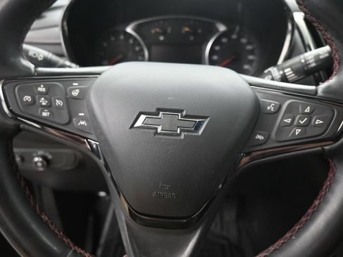 Used 2023 Chevrolet Equinox RS w/ RS Leather Package FWD image 11