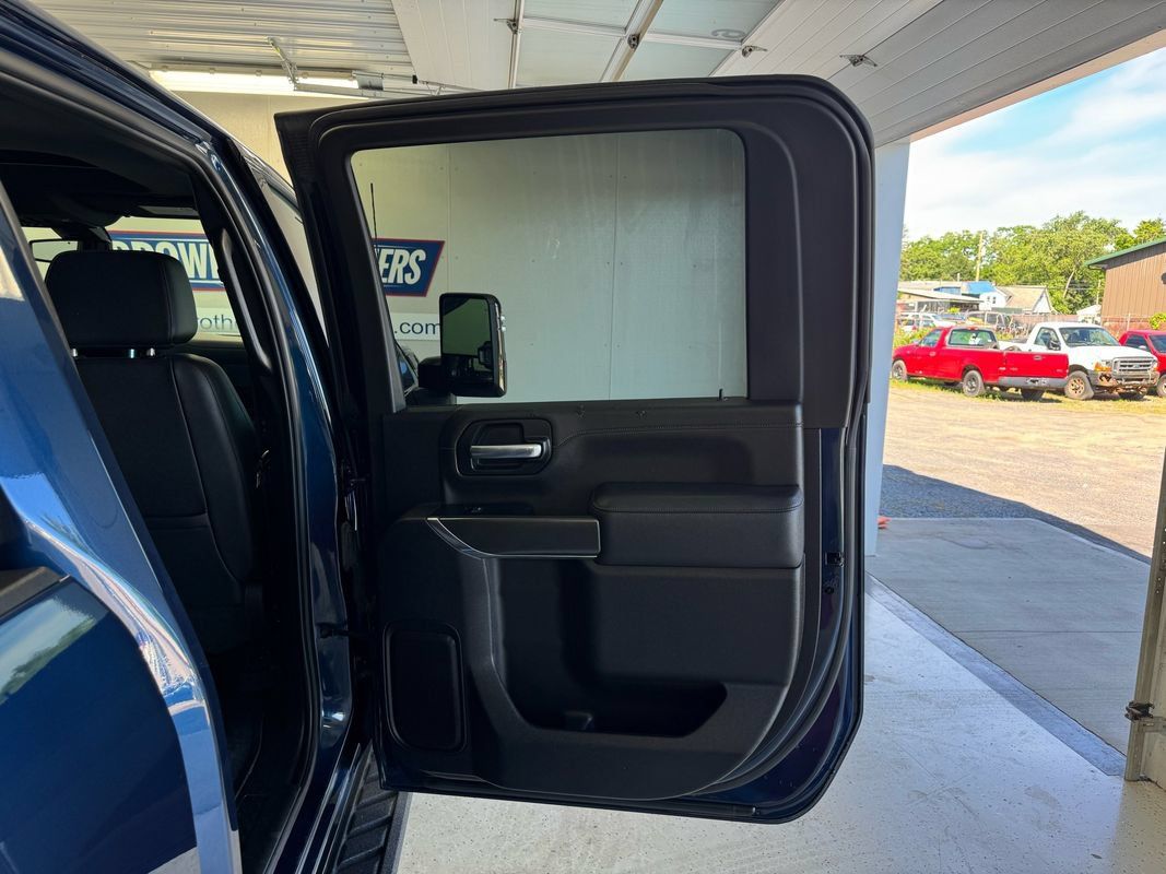 Used 2023 GMC Sierra 2500 AT4 w/ AT4 Preferred Package AWD/4WD image 27