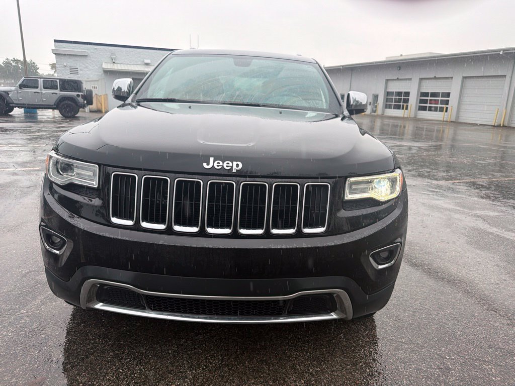 Used 2015 Jeep Grand Cherokee Limited w/ Luxury Group II AWD/4WD image 2