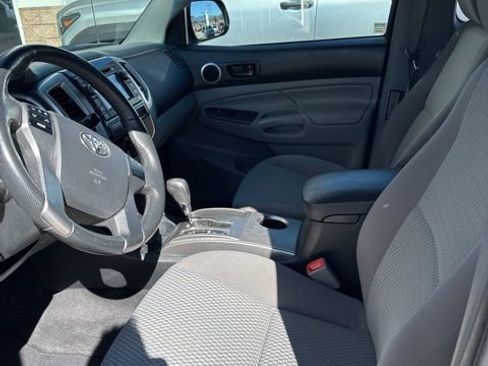 Used 2013 Toyota Tacoma 2WD Access Cab w/ SR5 Pkg image 4