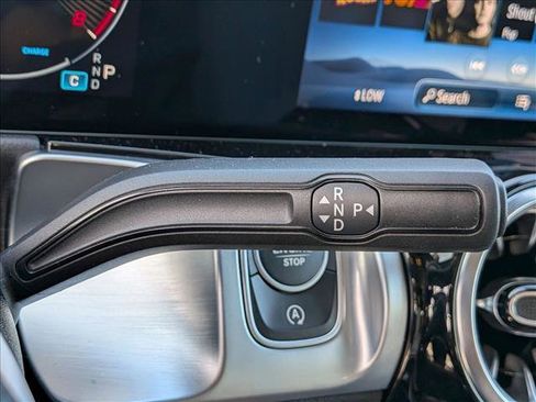 Certified 2025 Mercedes-Benz GLB 250 image 12