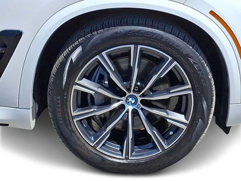 Used 2024 BMW X5 xDrive50e w/ M Sport Package AWD/4WD image 7