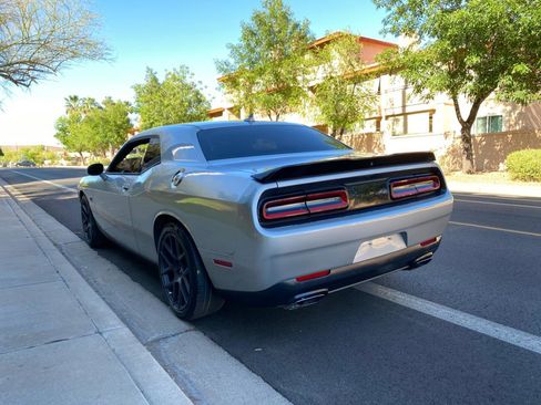 Used 2019 Dodge Challenger R/T image 14