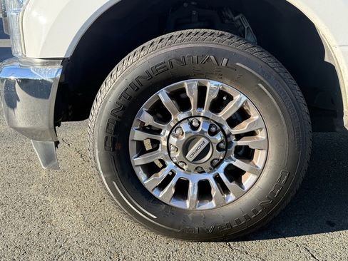 Used 2022 Ford F250 Lariat w/ Lariat Ultimate Package image 10