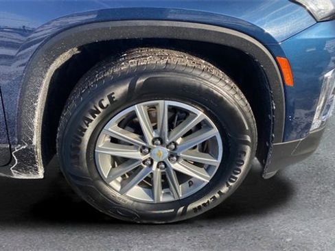 Used 2023 Chevrolet Traverse LT image 18