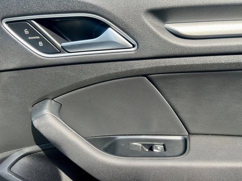 Used 2018 Audi A3 2.0T Premium image 37