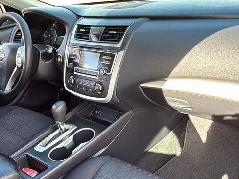 Used 2018 Nissan Altima 2.5 S w/ S Convenience Package image 24