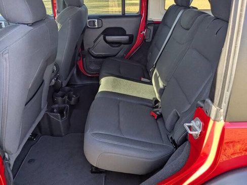 Used 2020 Jeep Wrangler Unlimited Sport S image 26