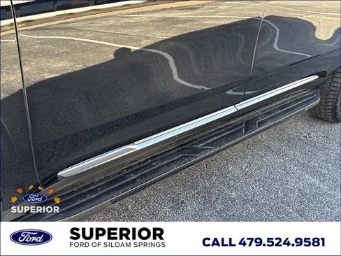 Used 2022 Cadillac Escalade ESV Luxury w/ LPO, Illumination Package image 16