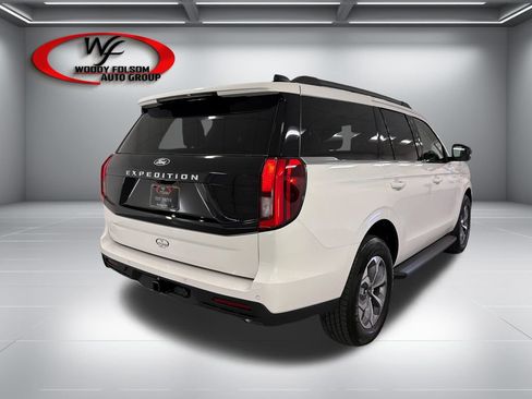 New 2027 Ford Expedition Active RWD image 6