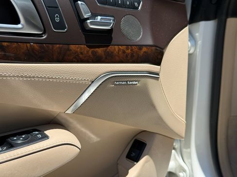 Used 2013 Mercedes-Benz SL 550 image 22