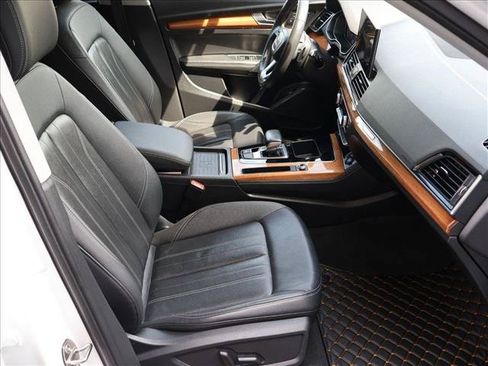 Used 2021 Audi Q5 2.0T Premium Plus AWD/4WD image 29