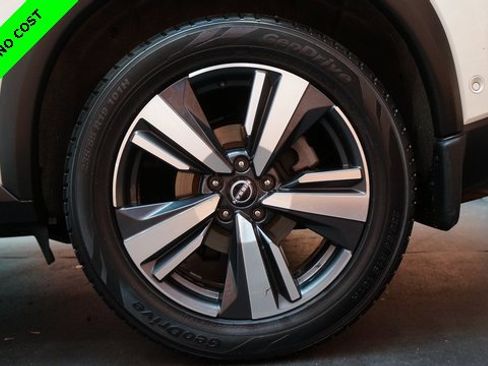 Used 2022 Nissan Rogue Platinum w/ Head-Up Display Package image 80