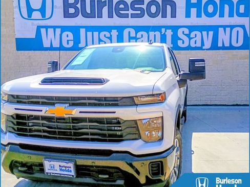 Used 2025 Chevrolet Silverado 2500 Custom w/ Custom Value Package AWD/4WD image 1