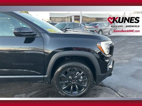 New 2026 GMC Terrain Elevation w/ Elevation Premium Package image 15