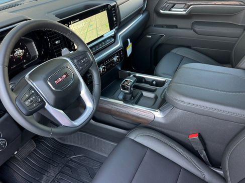 New 2026 GMC Sierra 1500 SLT w/ SLT Premium Plus Package image 8