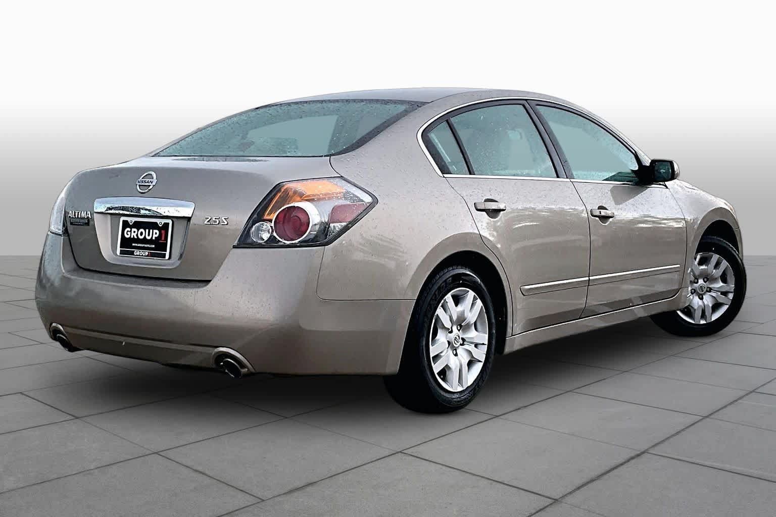 Used 2012 Nissan Altima 2.5 S FWD image 12