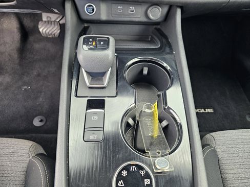 Used 2023 Nissan Rogue SV image 26