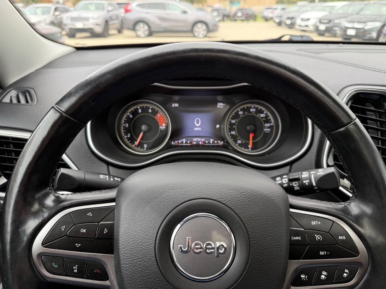 Used 2021 Jeep Cherokee Limited AWD/4WD image 7