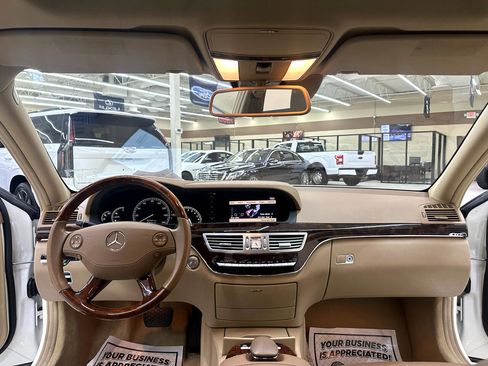 Used 2008 Mercedes-Benz S 550 w/ P3 Pkg image 32