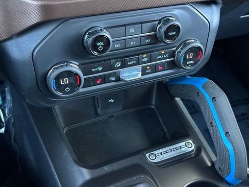 Used 2023 Ford Bronco Outer Banks AWD/4WD image 77