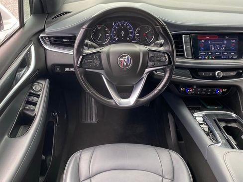 Used 2024 Buick Enclave Premium image 11