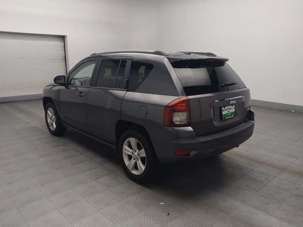 Used 2015 Jeep Compass Latitude FWD image 5