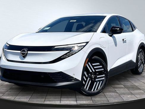 New 2026 Nissan Leaf SV+ w/ Illuminated Package FWD image 2