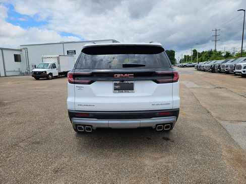 New 2026 GMC Acadia Elevation w/ Elevation Premium Package FWD image 5
