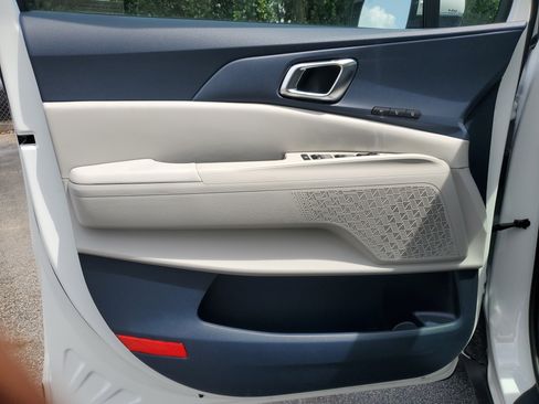 New 2026 Kia Carnival SX image 29