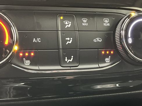 Certified 2023 Buick Encore GX Preferred w/ Cold Weather Comfort Package image 22