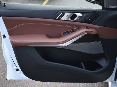 Used 2026 BMW X5 M60i image 33