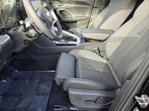 New 2025 Audi Q5 Premium Plus image 26