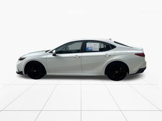 Used 2025 Toyota Camry SE FWD video 4