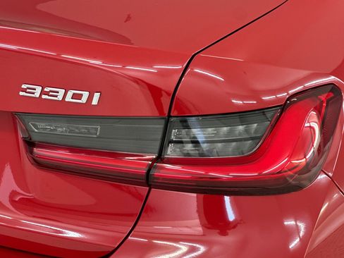Used 2019 BMW 330i Sedan w/ Convenience Package RWD image 29