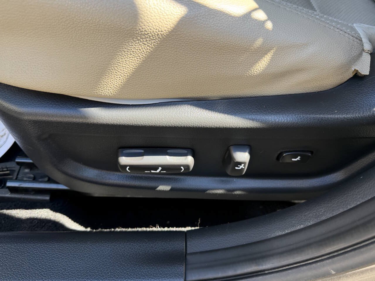 Used 2012 Kia Optima EX FWD image 12