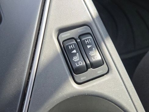 Used 2024 Subaru Crosstrek 2.0i Premium image 29