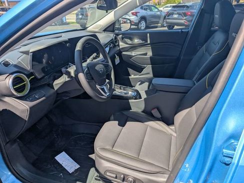 New 2026 Chevrolet Trax ACTIV w/ Sunroof Package FWD image 13