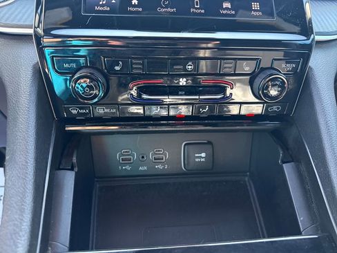 Used 2024 Jeep Grand Cherokee L Laredo image 23