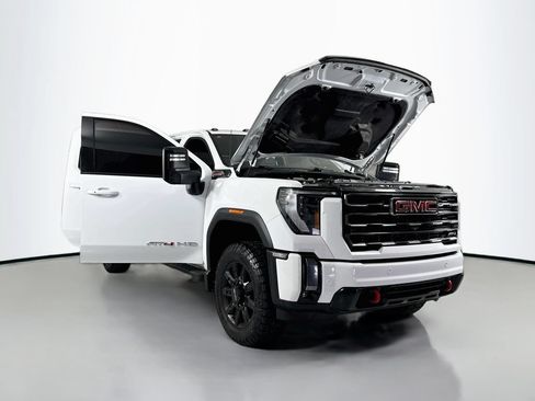Used 2024 GMC Sierra 2500 AT4 w/ AT4 Premium Plus Package AWD/4WD image 27