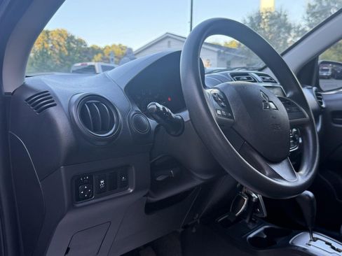 Used 2023 Mitsubishi Mirage G4 ES image 16