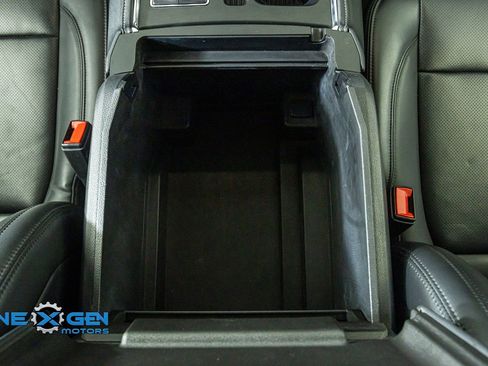 Used 2024 Ford Expedition XLT image 31