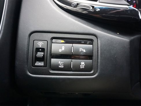 Used 2016 Kia K900 Luxury w/ Luxury VIP Package image 4