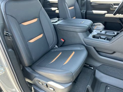 New 2026 GMC Sierra 3500 AT4 w/ AT4 Premium Plus Package AWD/4WD image 28