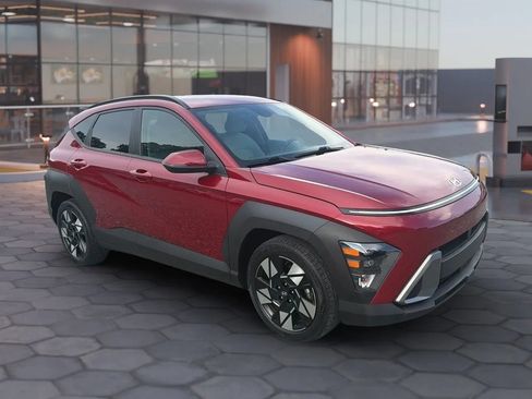 Used 2024 Hyundai Kona SEL w/ Convenience Package FWD image 18